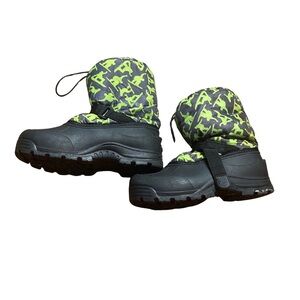Northside Thermolite Kids Winter Snow Boots – Green Camo – Size 7